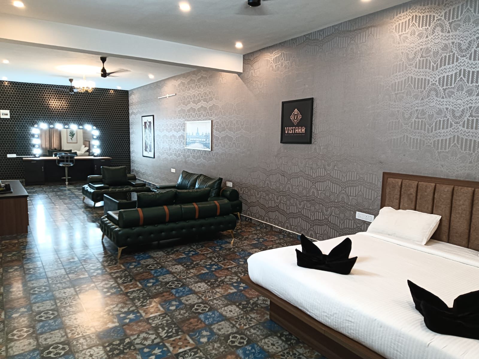 Luxury Suite Room
